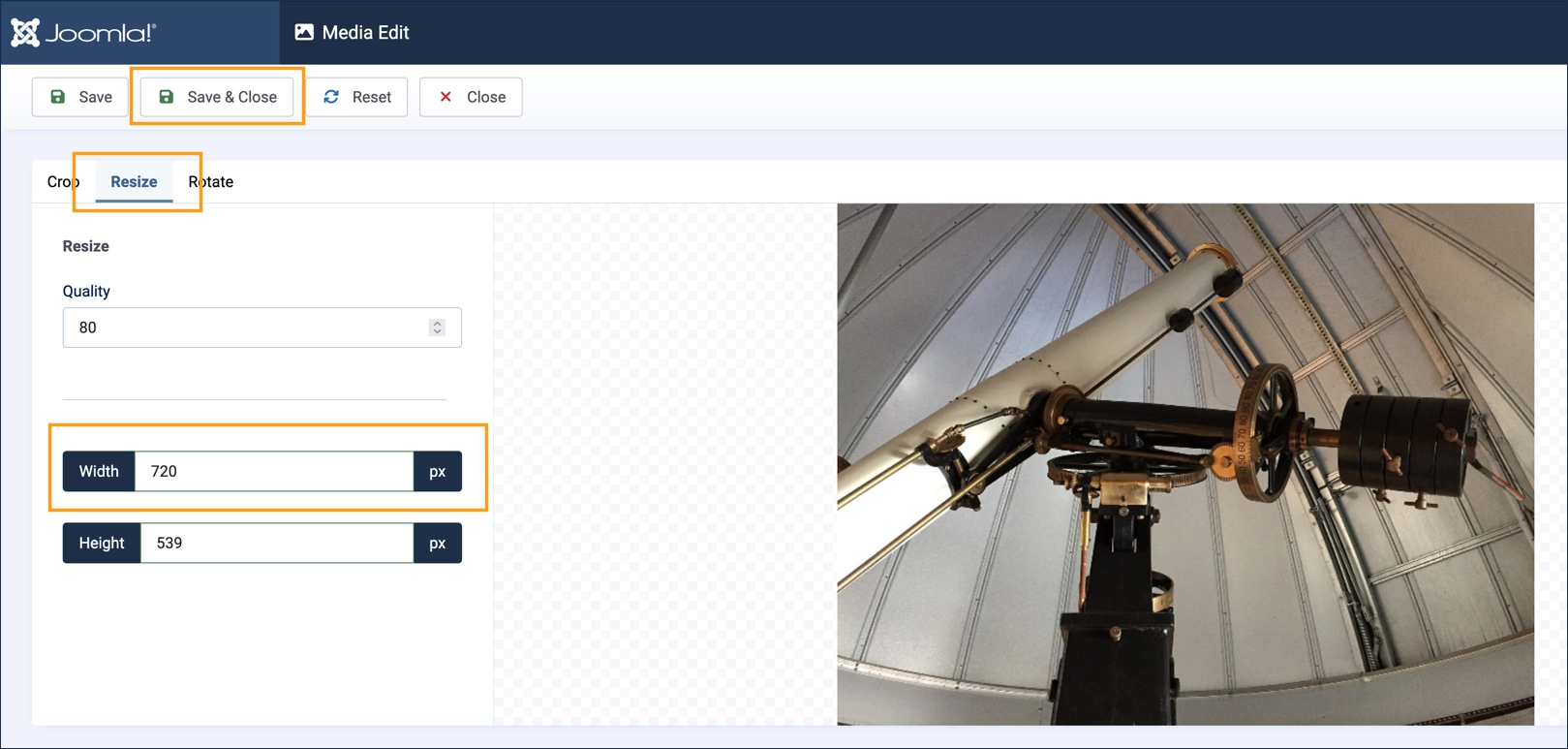 The resize-image screen showing the image being resized to 720px width
